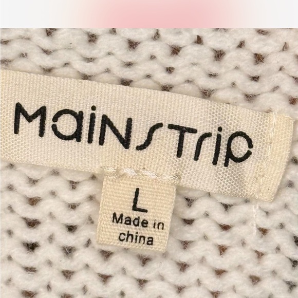 Main Strip Cream Knit Sweater - Picture 2 of 5